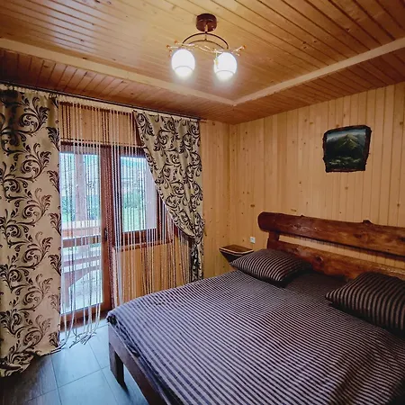 Villa Zgarda1 Mykulytjyn